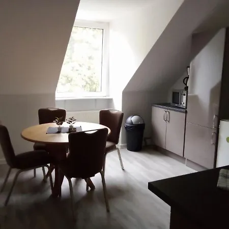 Komfortable Handwerker Apartamento *